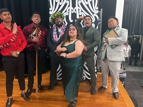 Hongi Rangatahi Rangatahi carving their own way forward | Te Wānanga o Aotearoa