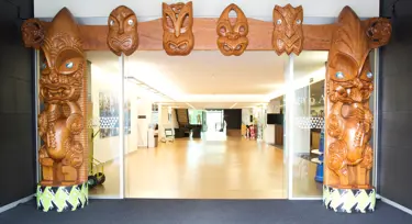 Artist: Pita Broad. Iwi: Te Rarawa, Ngati Kahu. Artwork: Te Tomokanga 2010. Material: Kauri, twine and acrylic paint 