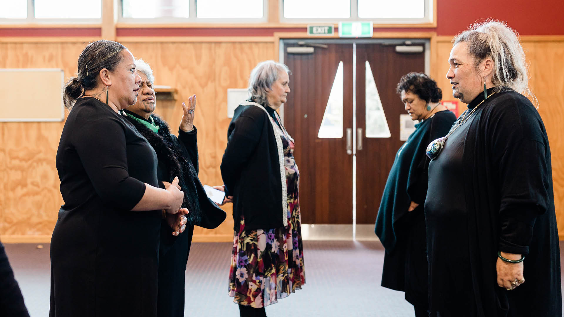 Te Wānanga o Aotearoa_Te Tirohanga Maori_Te Ao Māori Foundation. Group of wahine in room after powhiri. 